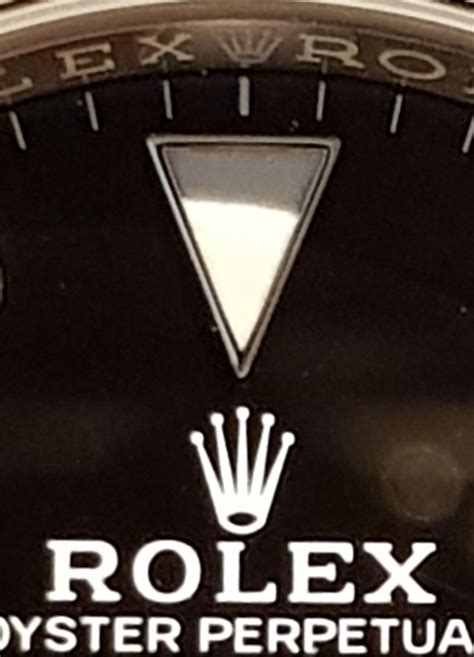 rolex rehaut misaligned|Slight misalignment on the rehaut : r/rolex .